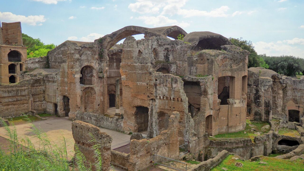 Descobreix Vil·la Adriana, el laberint de luxe i enigmes on l'emperador més culte de Roma va recrear les seves fantasies.