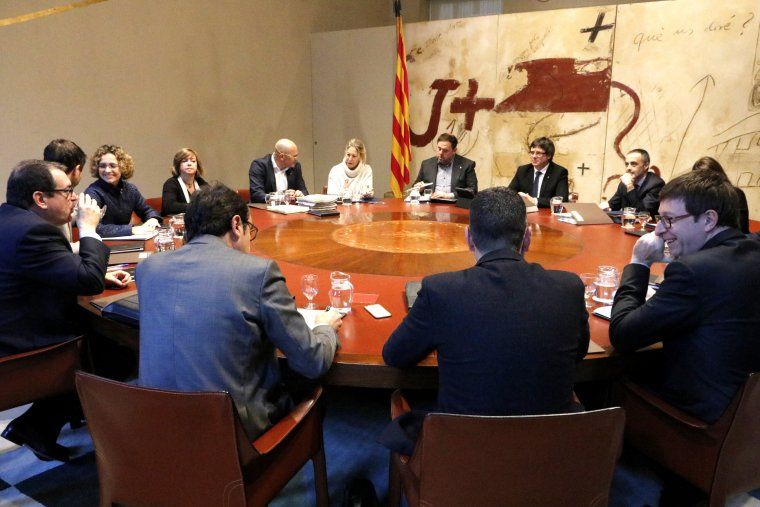 Plànol general de la reunió del Consell Executiu