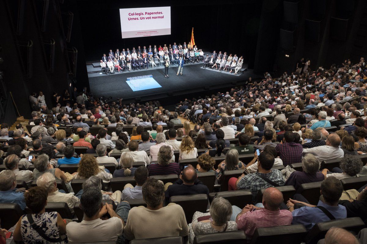 Presentació de la llei del referèndum