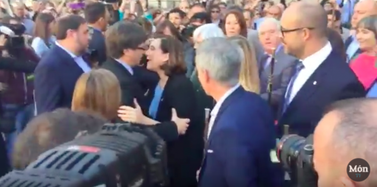 Colau i Puigdemont, a les portes de l'Ajuntament