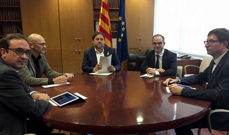 Els consellers que no són a Brussel·les es reuneixen com a Govern