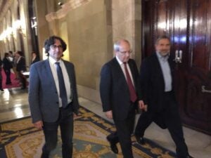 L'expresident Montilla en arribar al Parlament