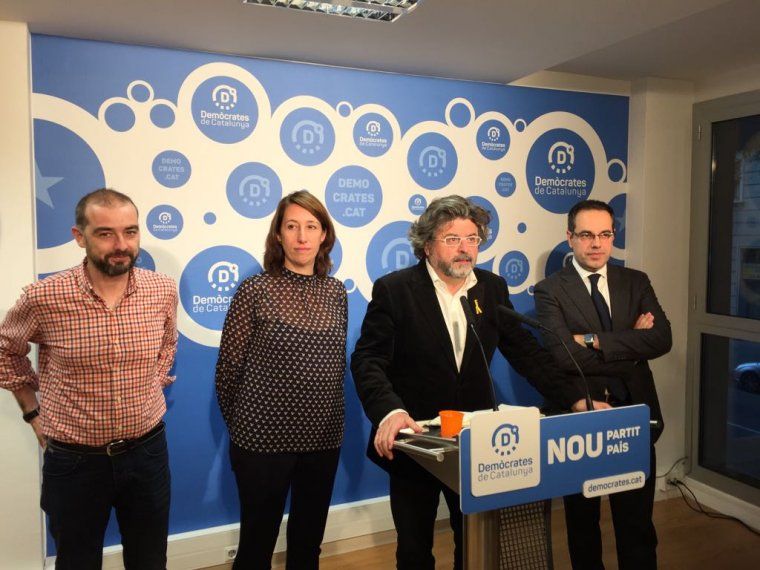 Gerard Ardanuy, Titon Laïlla, Carles Sala i Toni Castellà, de Demòcrates a la roda de premsa d'avui
