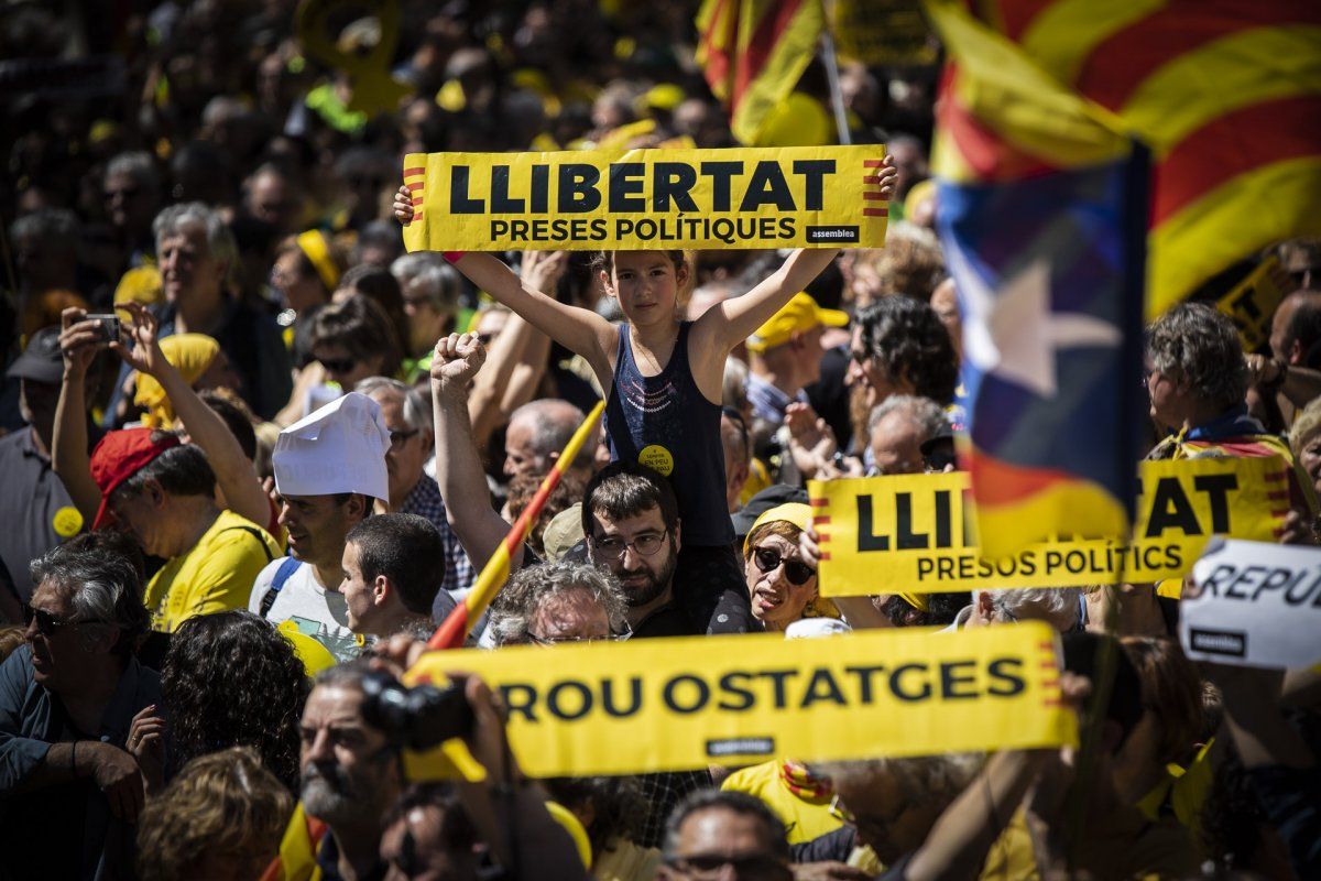 El Paral·lel s'omple per buidar les cel·les dels presos polítics