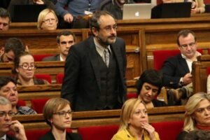 Antonio Baños vota no a Artur Mas després de la seva intervenció amb el 'no tranquil' de la CUP