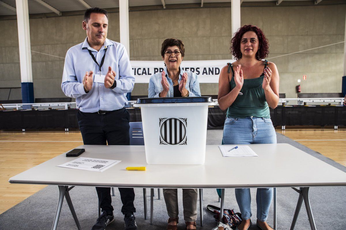 Una urna del Primer d'Octubre a Sant Julià de Ramis/Arxiu