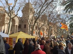 Manifestació independentista davant del TSJC