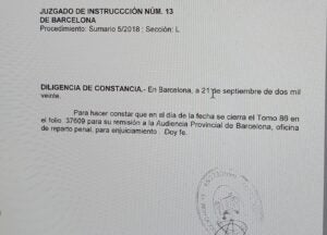 La interlocut?ria del 13 on fa inventari de la causa que remet a l'Au