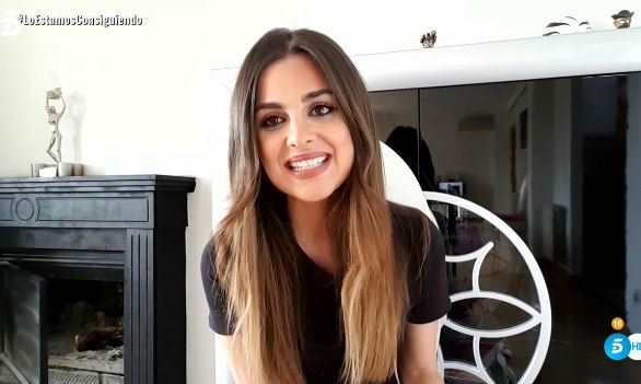 Alexia Rivas ofereix la seva versió a 'Socialité' Telecinco Alexia Rivas ofereix la seva versió a 'Socialité' Telecinco