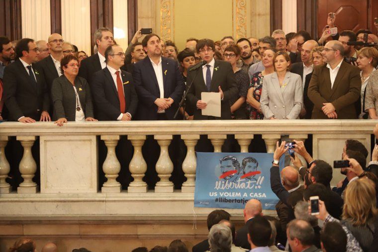 Turull, amb consellers i diputats el dia 27 d'octubre