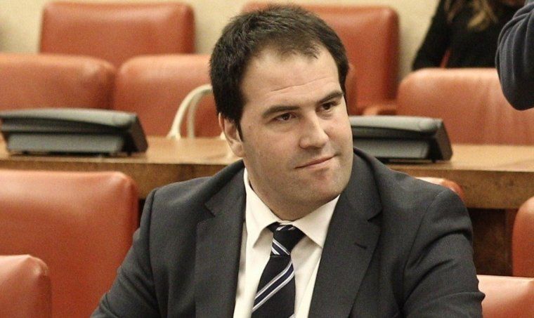 El senador d'EH Bildu Jon I&ntilde;arritu