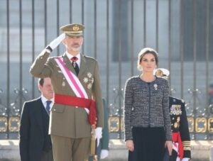 Els reis Felip i Letícia durant la Pasqua Militar