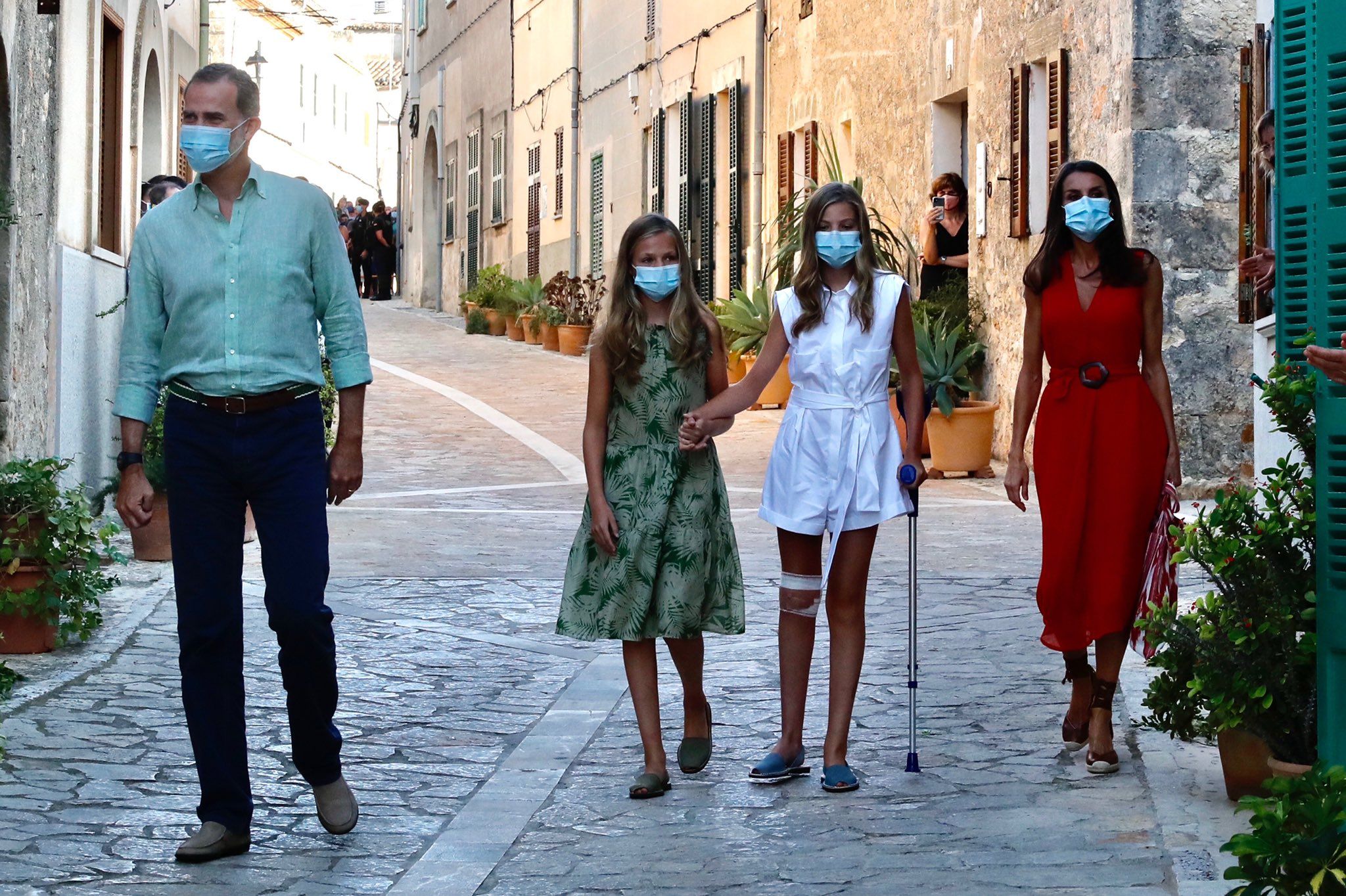 Els reis i les filles, de passeig per Mallorca   Casa Reial
