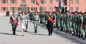 La reina Letícia, durant un acte militar