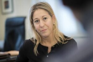 Neus Munté durant l'entrevista amb 'El Món' al seu despatx del Palau de la Generalitat