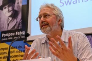 Alan Sandry, en un moment de la seva intervenci&oacute; a la UCE