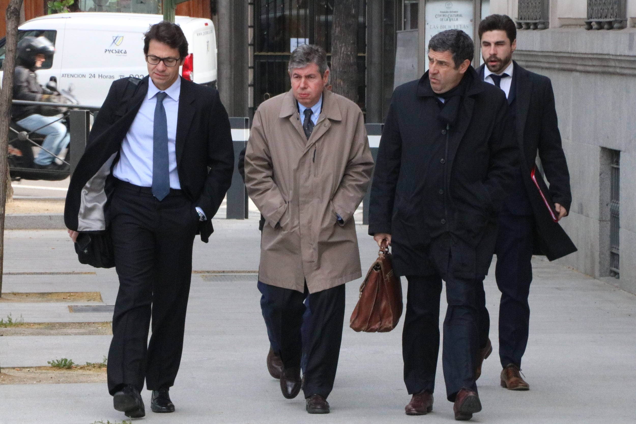 L'exalcalde de Santa Coloma de Gramenet, Bartomeu Muñoz, a les portes de l'Audiència Nacional / ACN