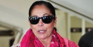 Isabel Pantoja caçada pels fotògrafs - Europa Press