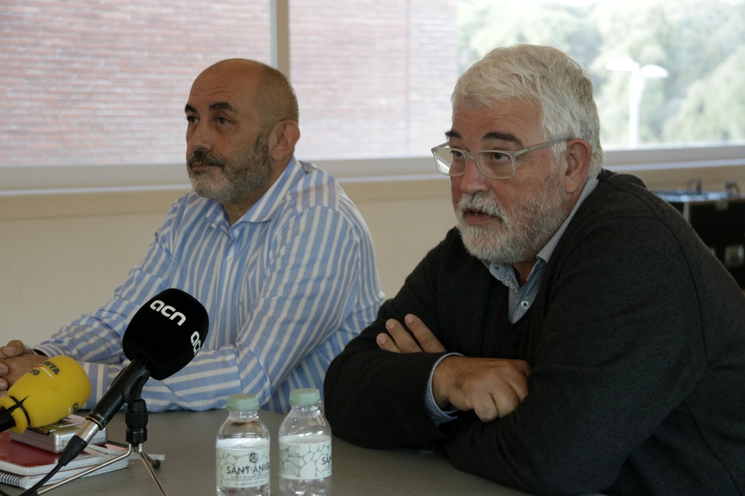 El cap de la Policia Local de Llinars del Vallès, Amado Ferreras, i l'alcalde del municipi, Martí Pujol | ACN