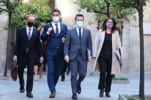 El president del Govern, Pere Aragonès, el vicepresident, Jordi Puigneró, i els consellers d'Economia i Presidència, Jaume Giró i Laura Vilagrà | ACN