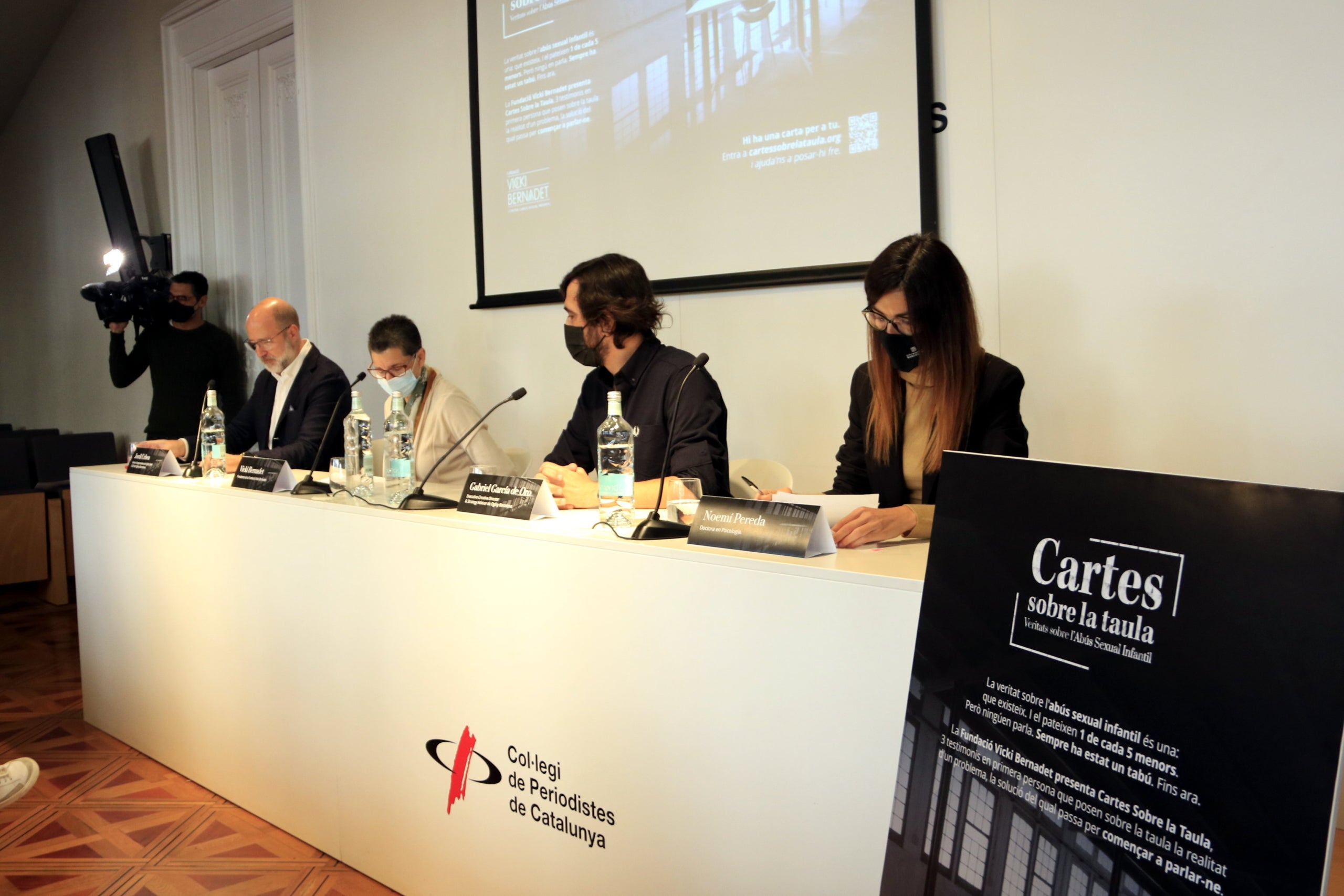 Roda de premsa de la Fundació Vicki Bernadet amb motiu del Dia mundial de la prevenció de l'abús sexual infantil (ACN)