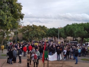 Protesta a Canet de Mar contra la decisió judicial que obliga a fer en castellà el 25% de classes en un grup de P5 / JAG