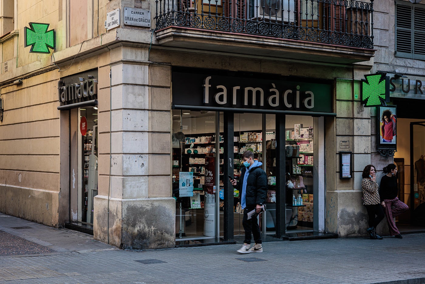 Una farmàcia de Barcelona / Jordi Borràs