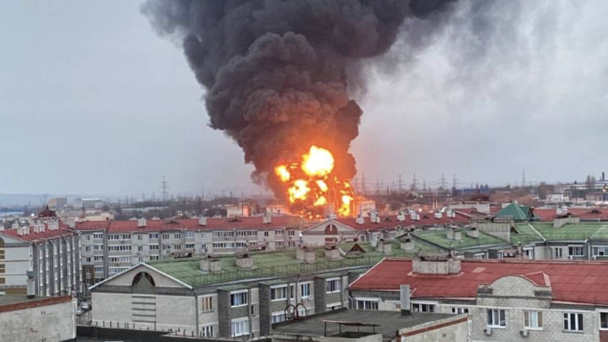 Dipòsit de combustible a Belgorod després de l'atac ucraïnès / Telegram