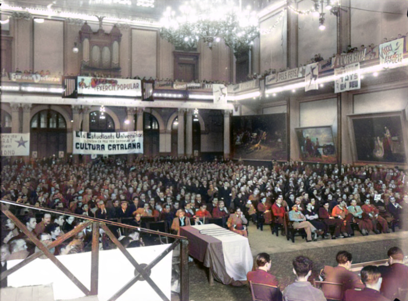 Imatge històrica d'una assemblea de la FNEC / FNEC