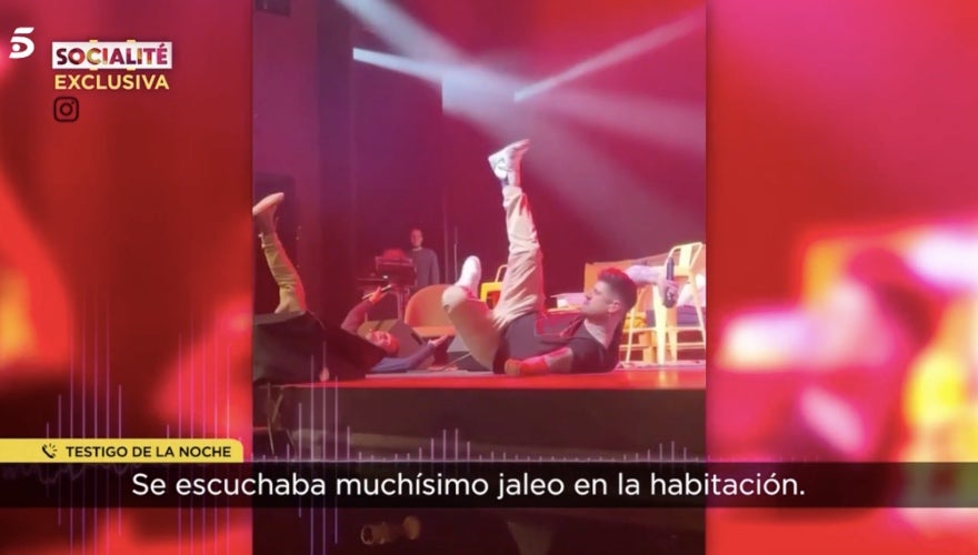 Melendi torna a fer-la grossa amb una festa - Telecinco