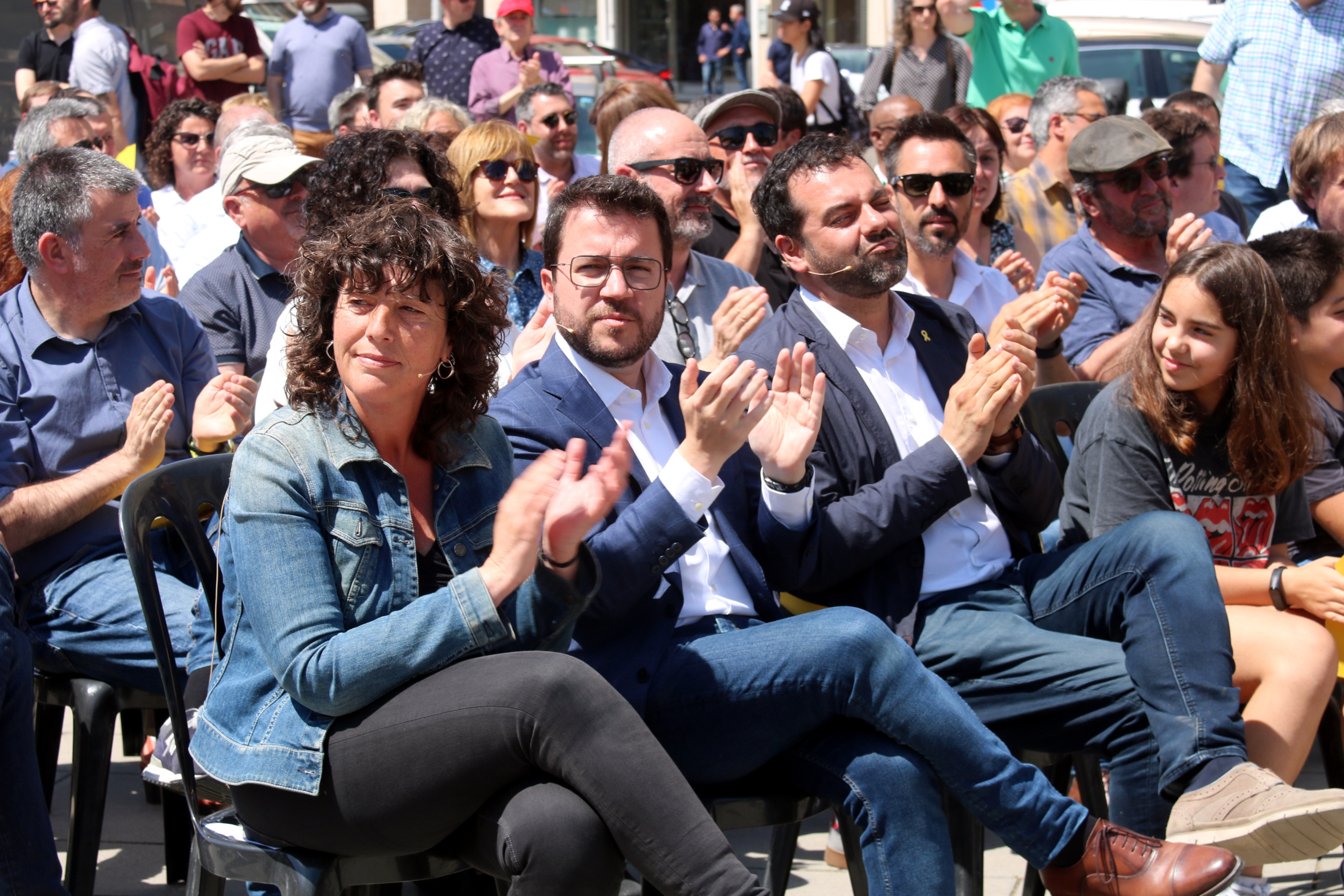 Pere Aragonès amb Teresa Jordà i el candidat d'ERC a Girona, Quim Ayats / ACN