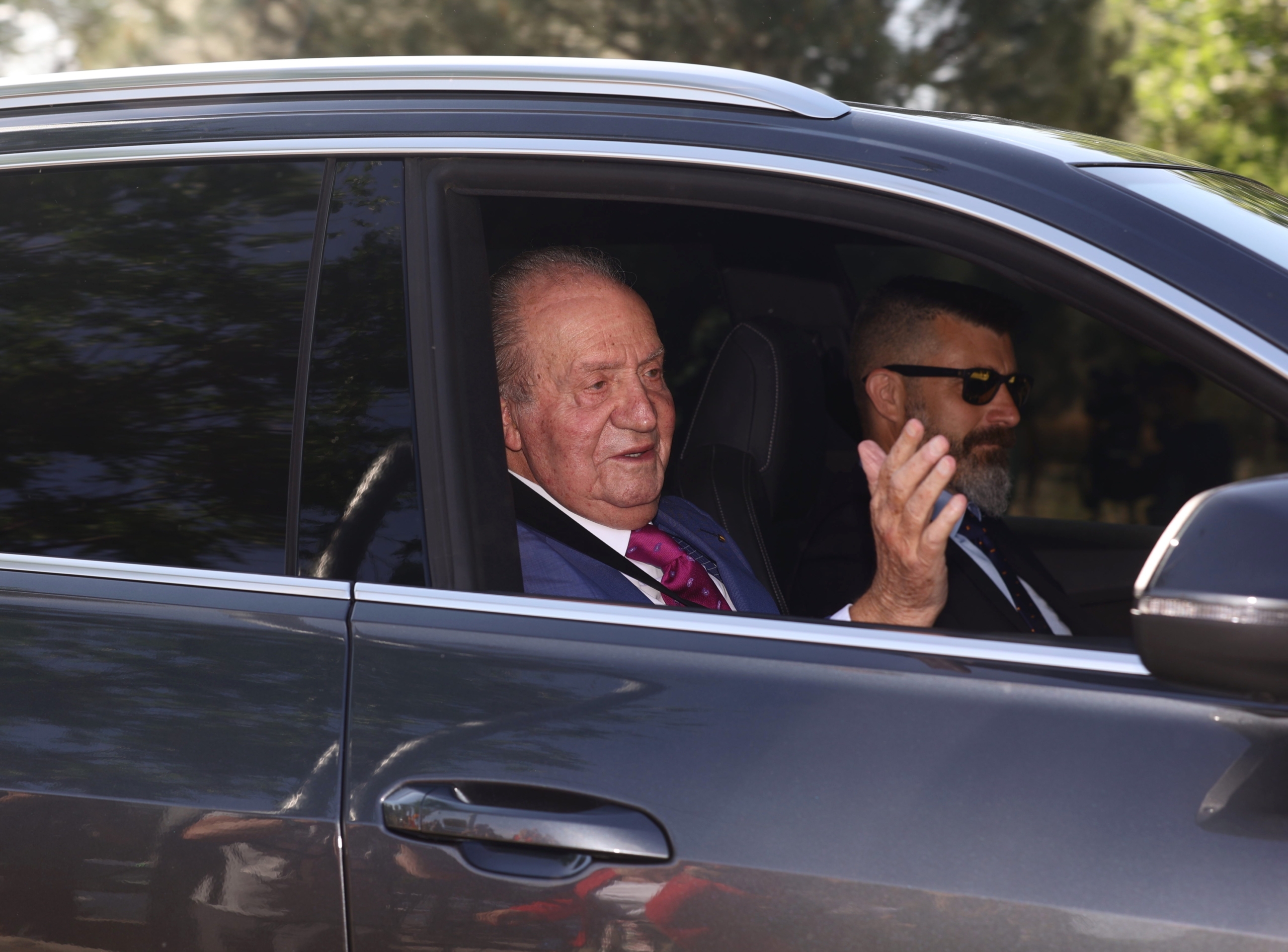 El rei emèrit ha arribat en cotxe a la Zarzuela / Europa Press