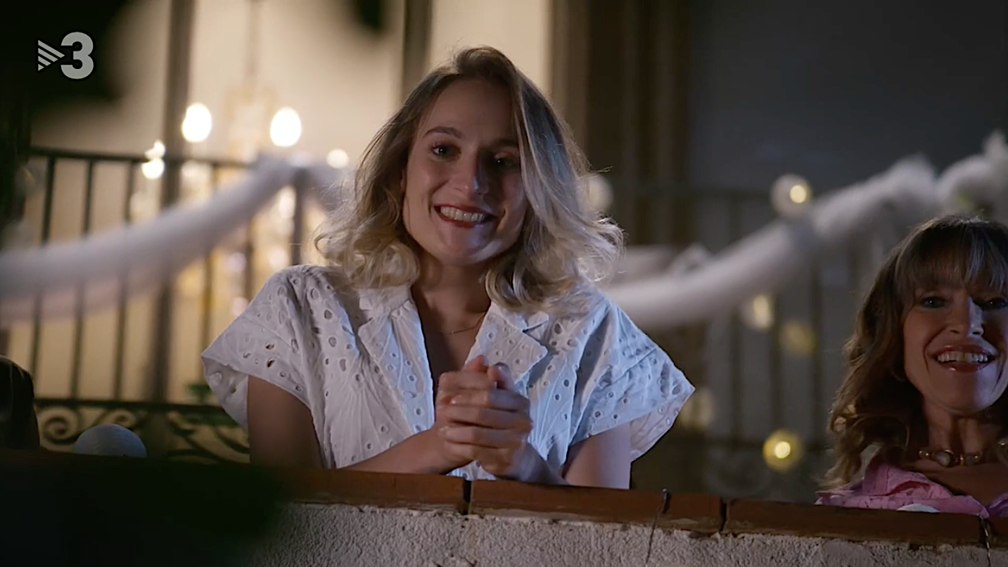Emma Arquillué, actriu filla de Pere Arquillué, en una escena clau de 'Com si fos ahir' / TV3