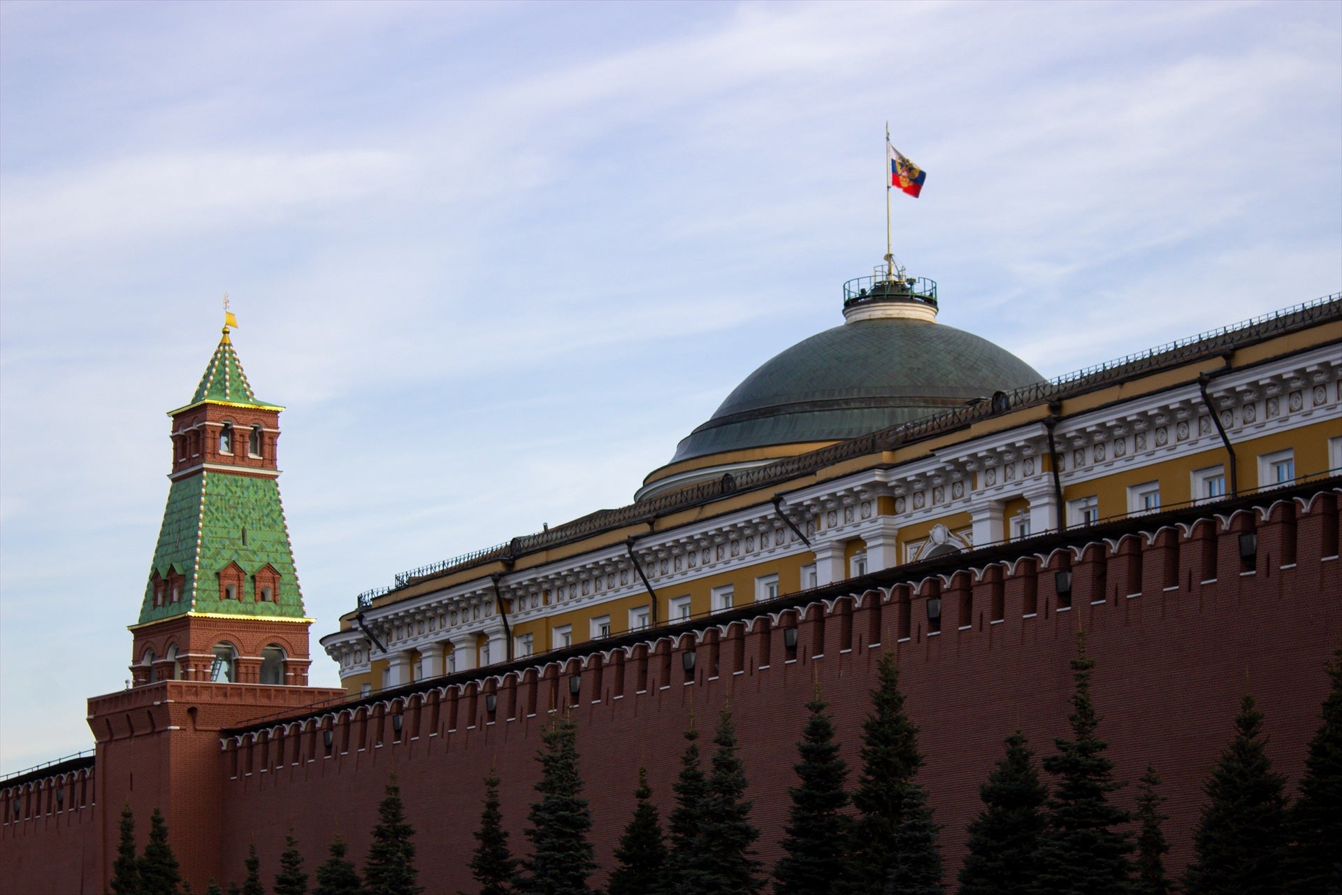 La bandera russa al Kremlin, a Moscou
VLAD KARKOV / ZUMA PRESS