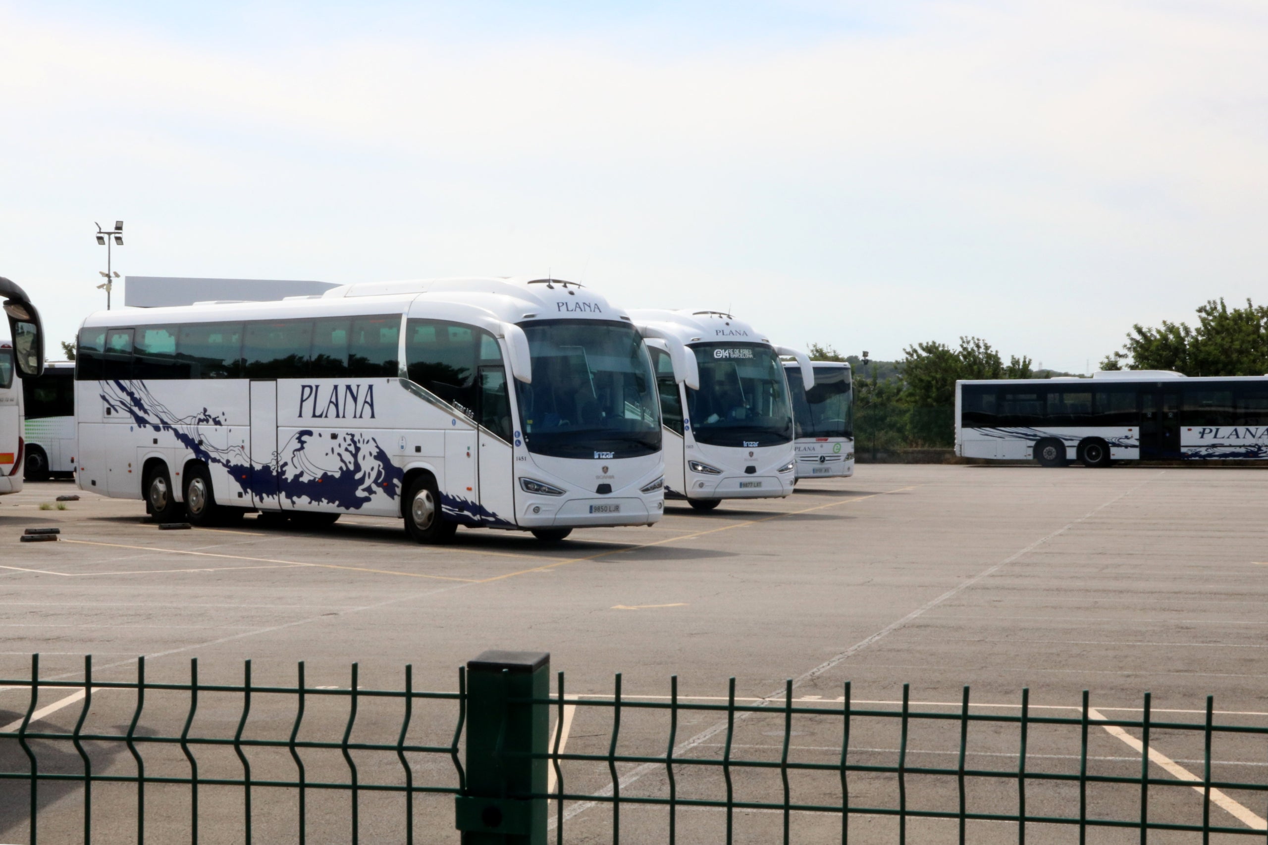 Autocars de l'empresa de transport Plana, on es va quedar tancada la nena durant 7 hores | ACN