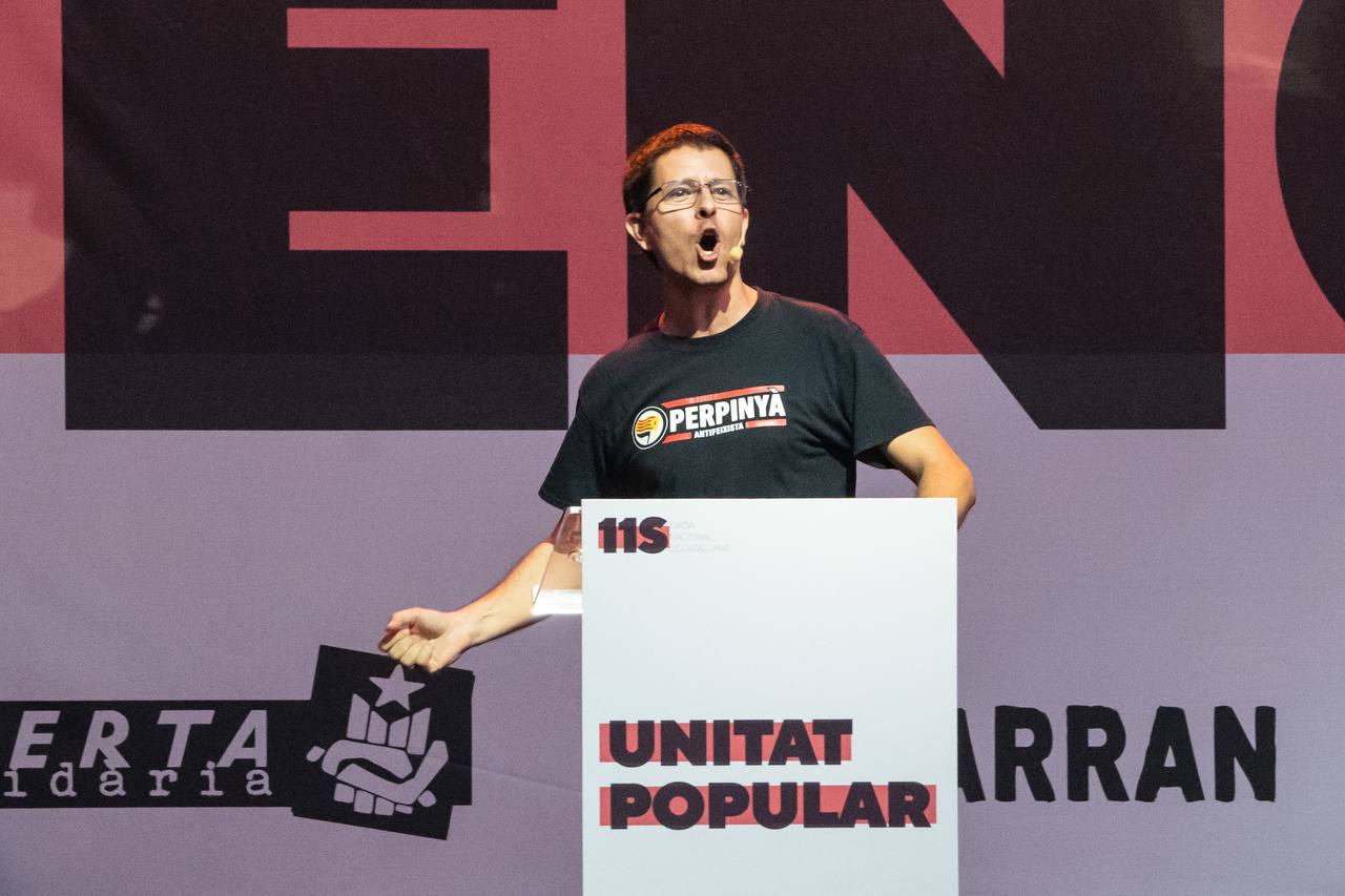 Martí Majoral, en un moment de la seva intervenció, a la cloenda de la manifestació indepedentista de la Diada 2022/Mireia Comas