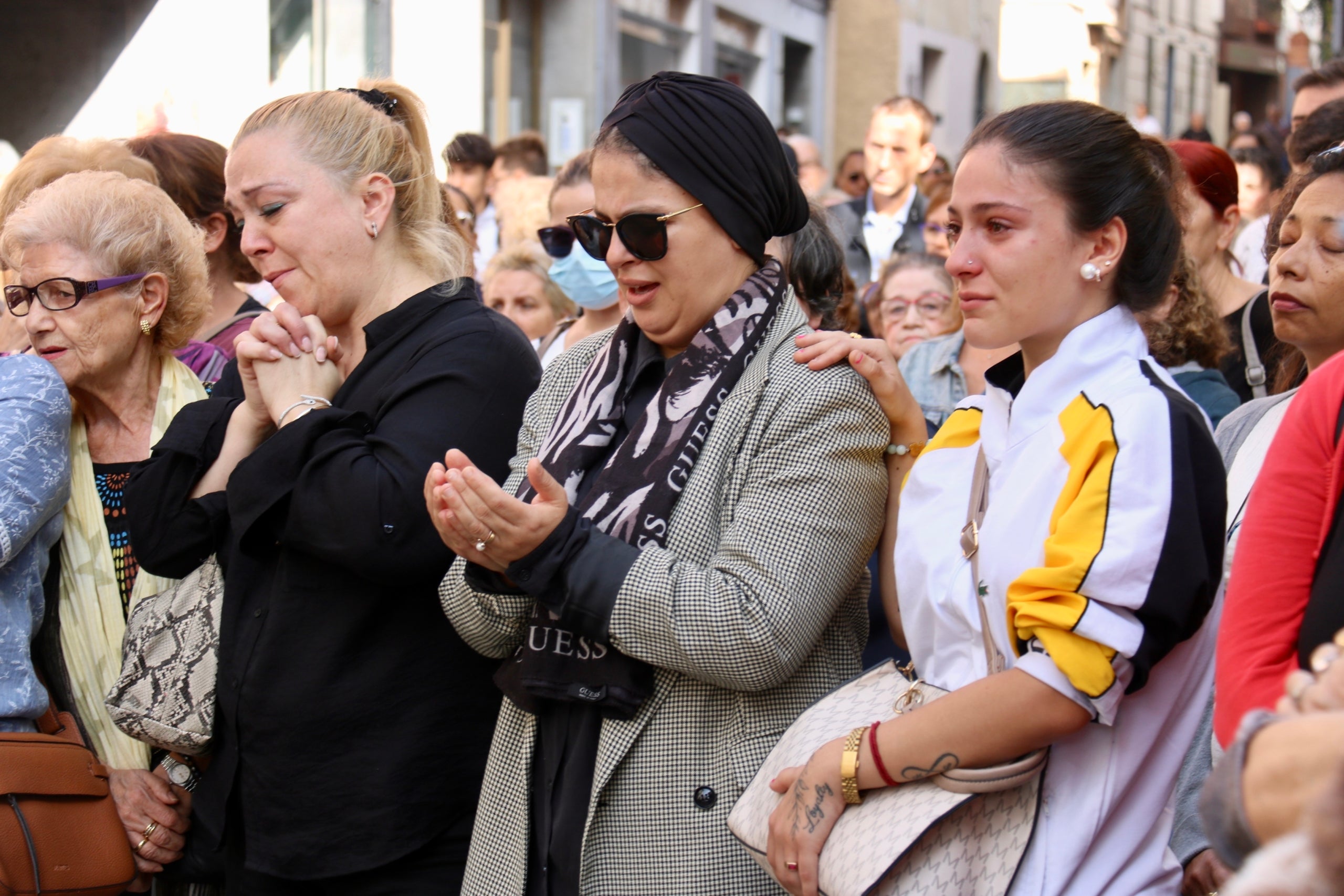 Minut de silenci a Sant Feliu de Llobregat en memòria del nen de dos anys | ACN
