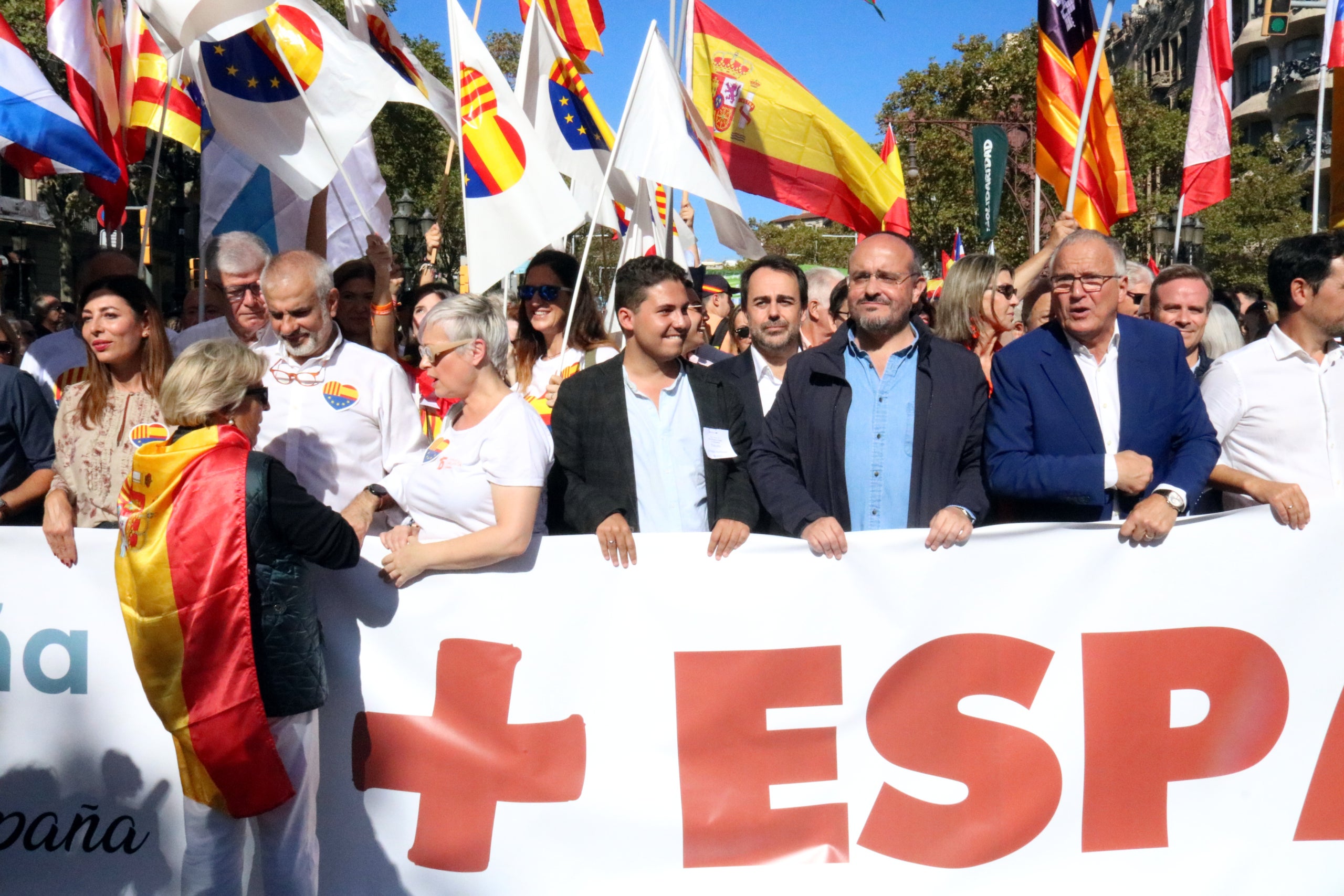 Dirigents de Cs i PPC es mobilitzen a Barcelona amb motiu del Dia de la Hispanitat | ACN (Nia Escolà)