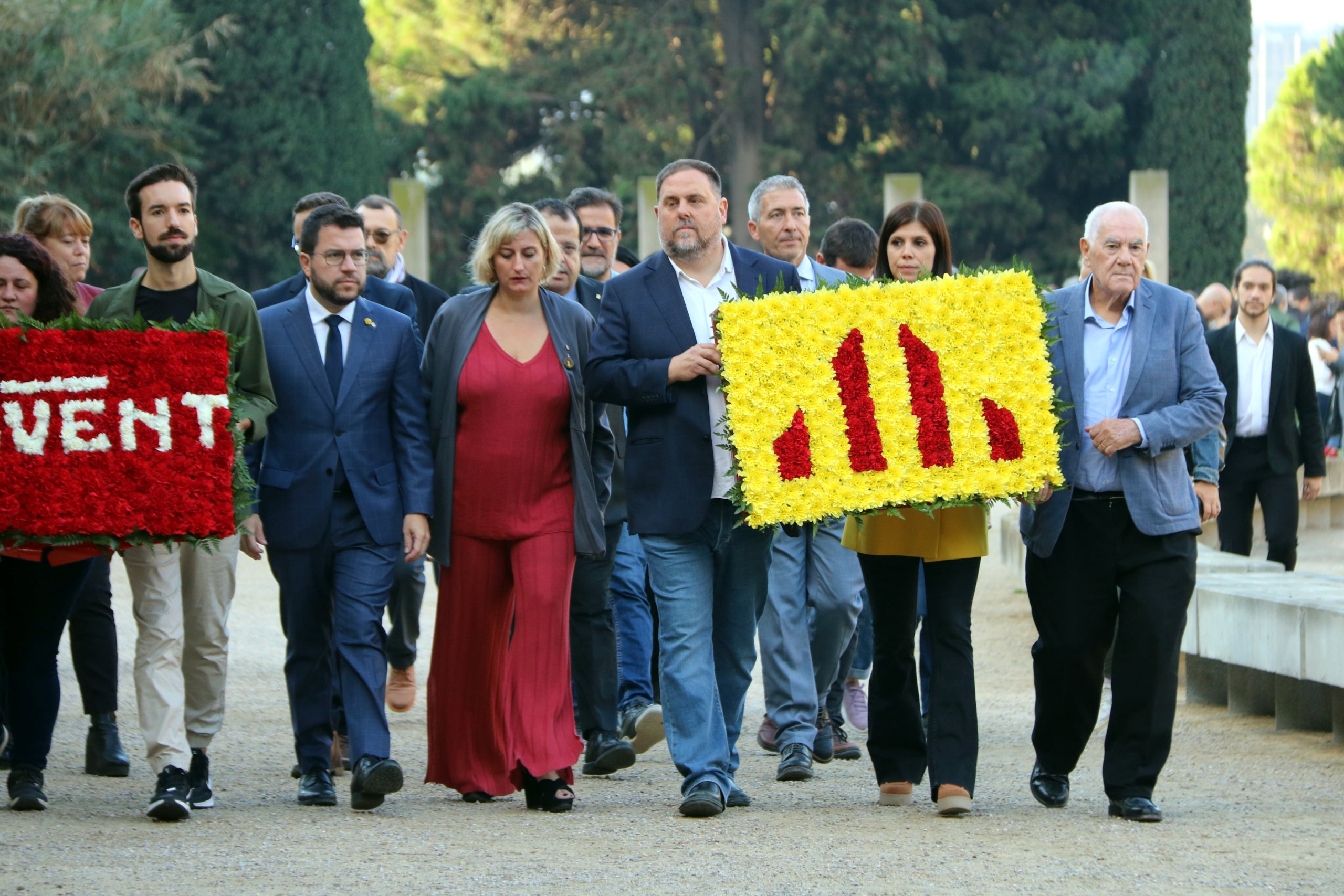 Oriol Junqueras, al costat del costat d'altres mandataris d'ERC durant l'homenatge a Lluís Companys / ACN