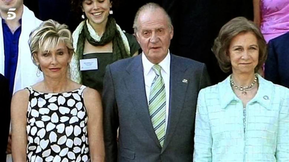 Joan Carles, amb Sofia i l'amant en una foto d'arxiu - Telecinco