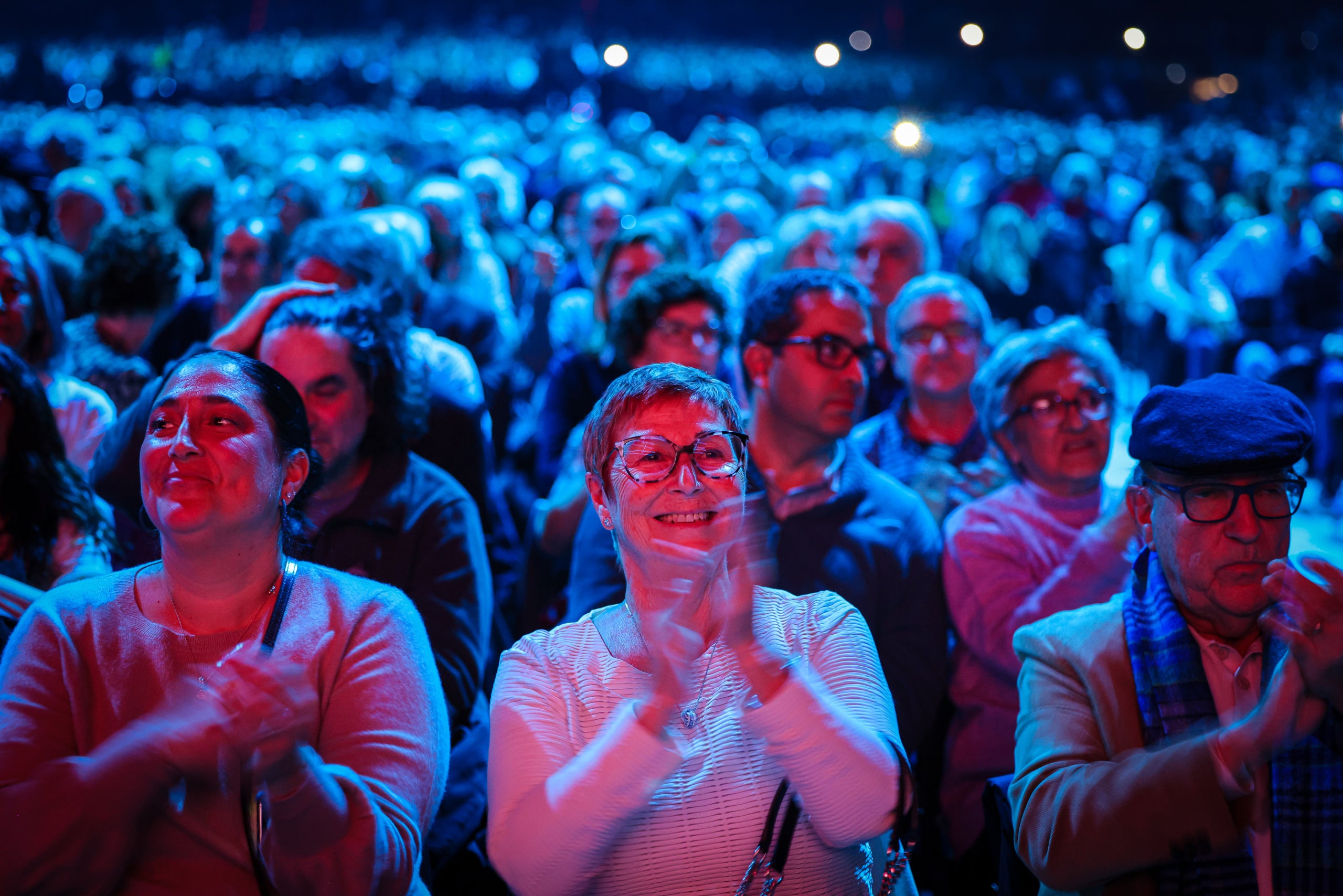 El públic ha gaudir de l'últim concert de Serrat al Palau Sant Jordi | ACN (Jordi Borràs)