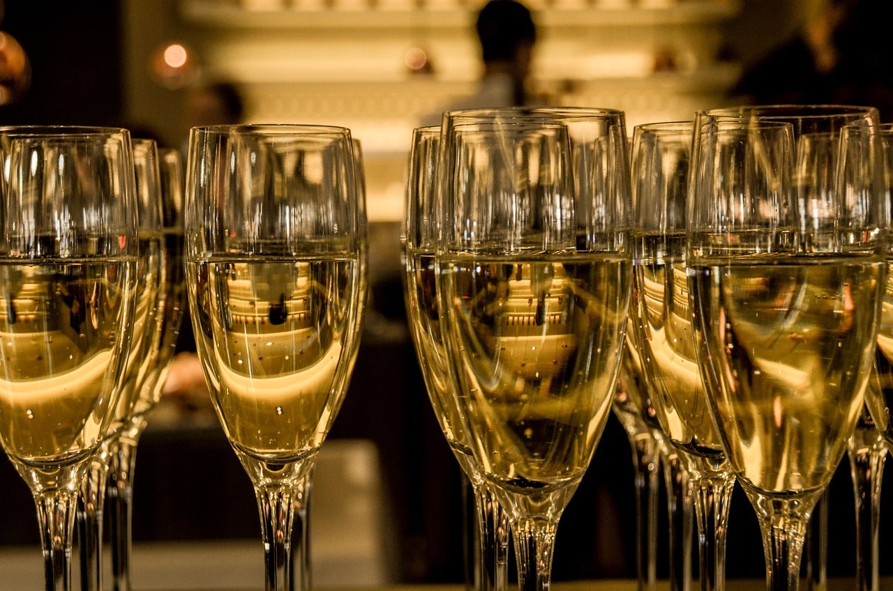 Les entrades a la discoteca Moon Sant Cugat inclouen copa de cava, cotilló i esmorzar | Pixabay