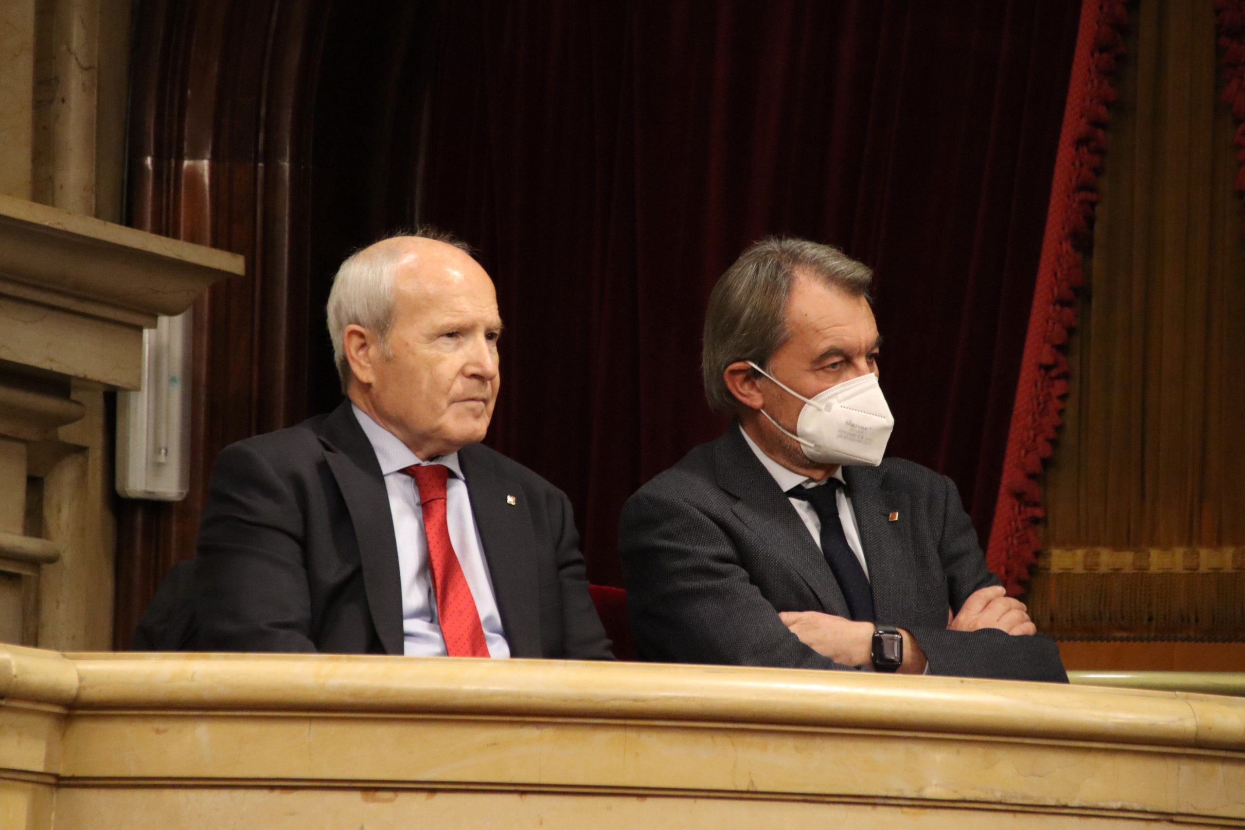 Els expresidents de la Generalitat José Montilla i Artur Mas durant el ple solemne pel 90è aniversari del Parlament. Data de publicació: dimarts 13 de desembre del 2022, 18:39 Localització: Barcelona Autor: Mariona Puig