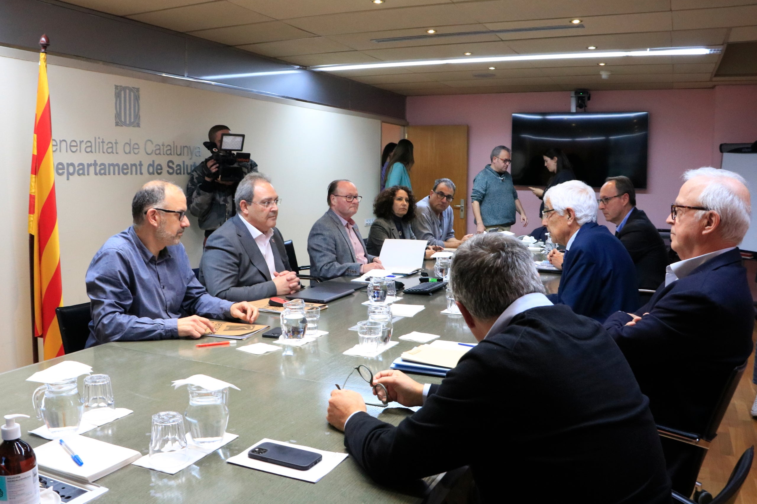 Reunió entre Metges de Catalunya i Salut / ACN