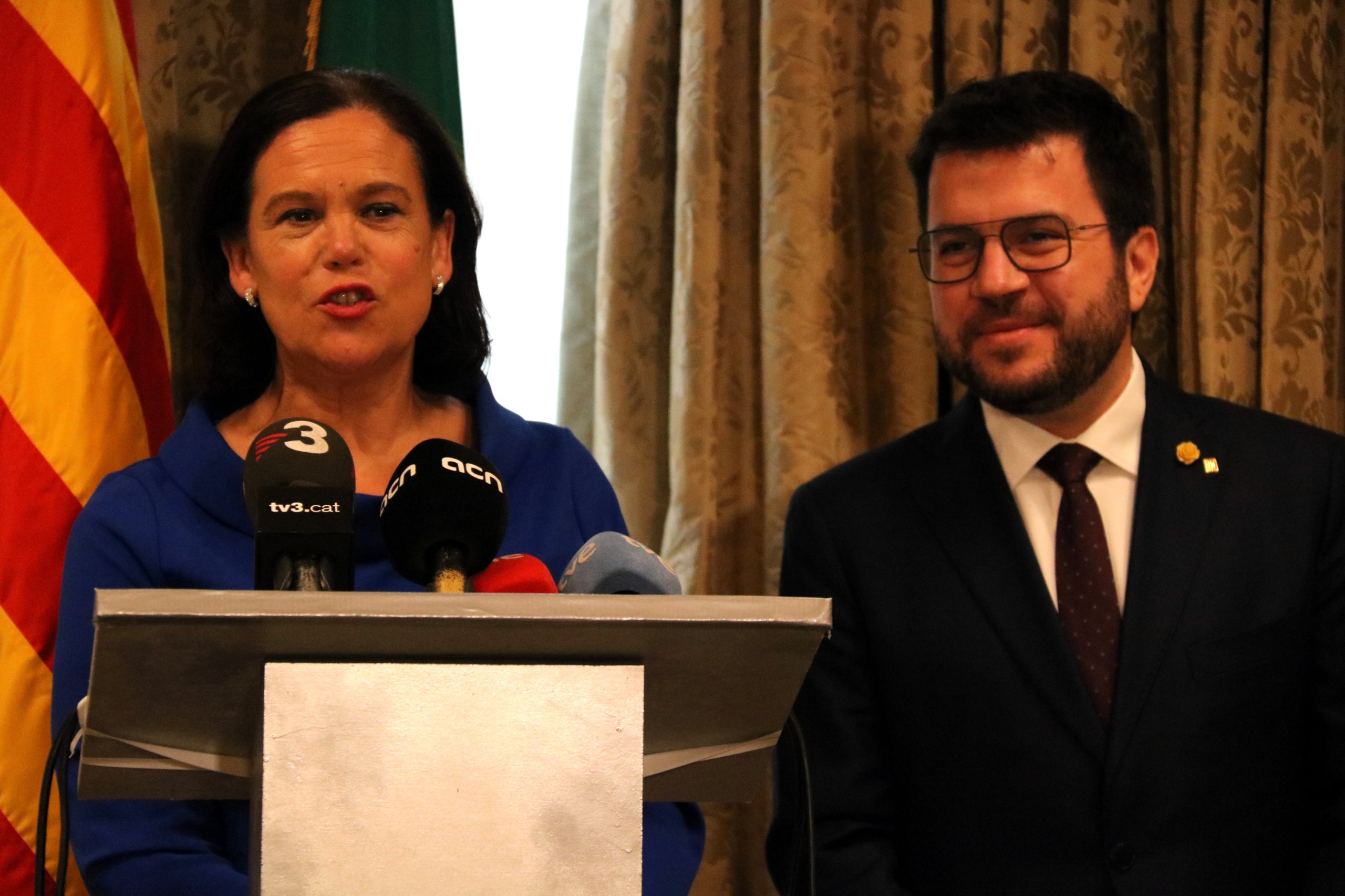 La presidenta del Sinn Féin, Mary Lou McDonald, i el president de la Generalitat, Pere Aragonès, durant una roda de premsa conjunta 

Data de publicació: divendres 24 de febrer del 2023, 15:28

Localització: Dublín

Autor: Oriol Bosch