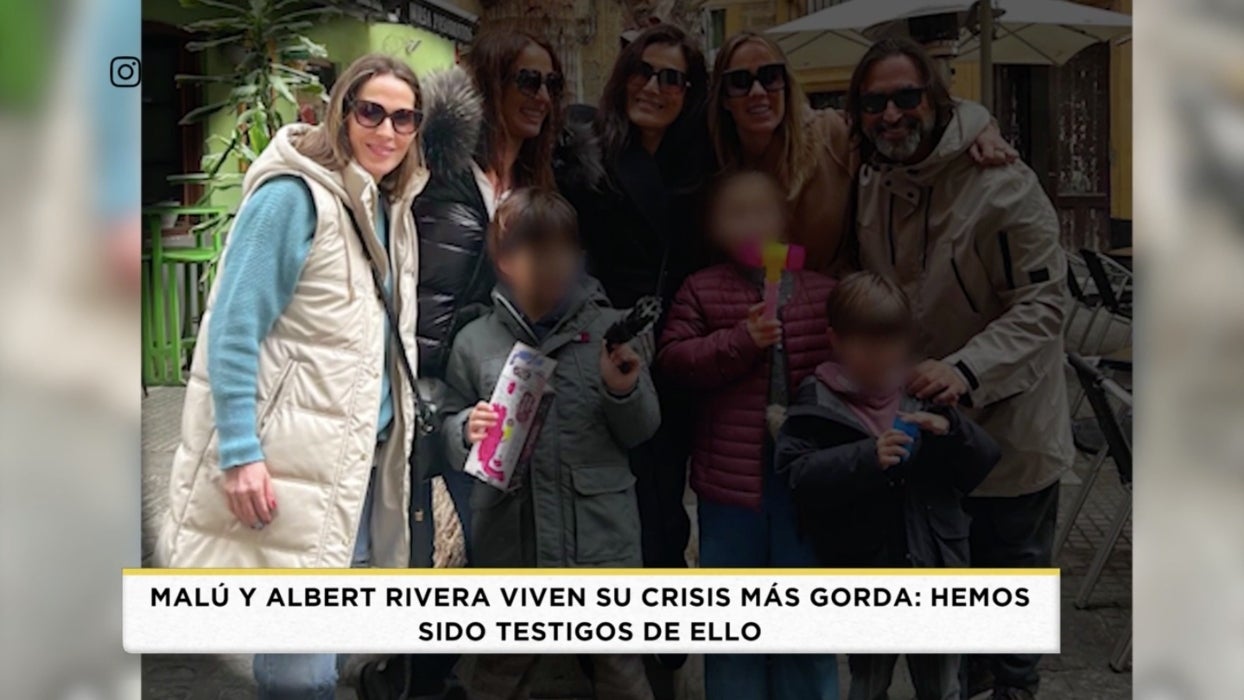 Malú, mentrestant, amb la família de Carnaval - Telecinco