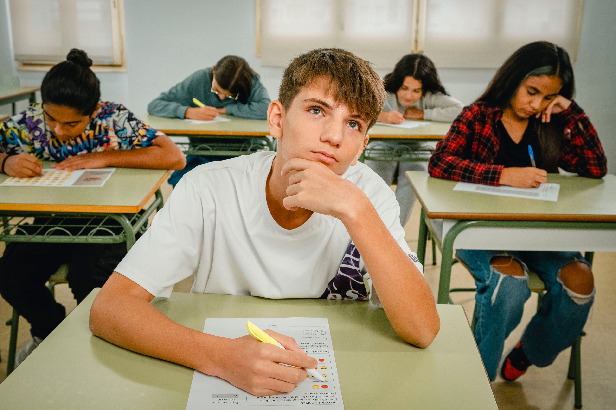 Un estudiante haciendo un examen en la escuela / Cedida
