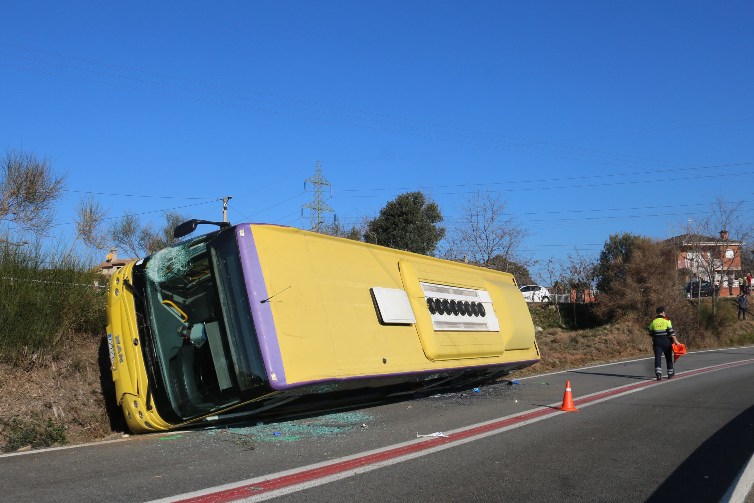 El Govern incorporarà millores com un tercer carril, barreres o separadors a 400 quilòmetres de carreteres catalanes per reduir accidents | ACN
