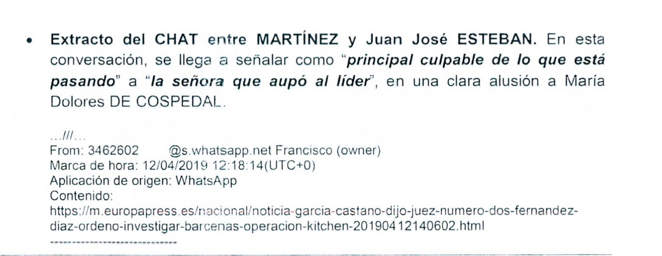 Intepretació policial de la conversación de chat entre Esteban y Martínez/Quico Sallés