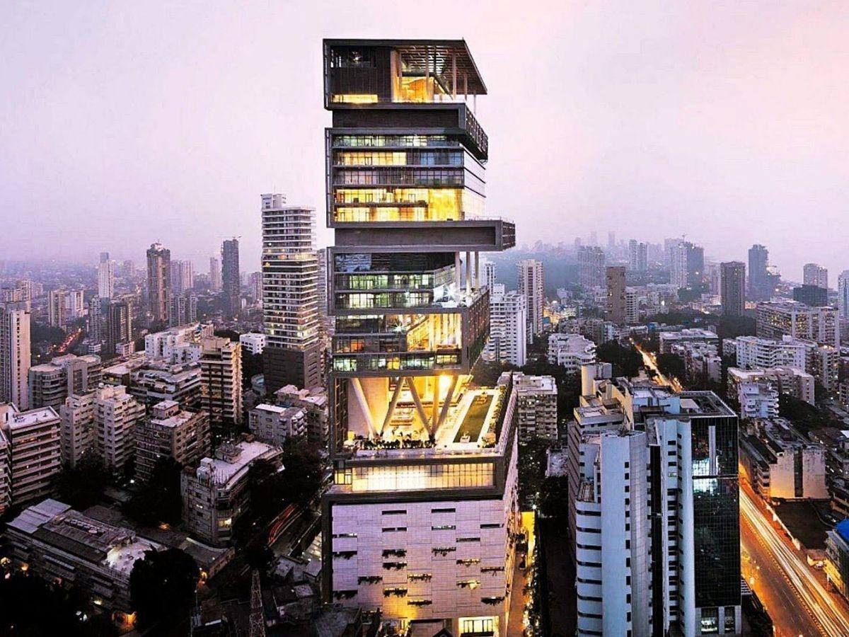 Exterior de la torre Antilia, la casa privada més cara del món / Pisos.com